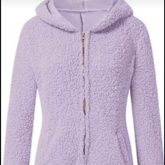 Fleecey Sherpa Ear Hooded Romper - new! ✨😍 - Picture 5 of 15